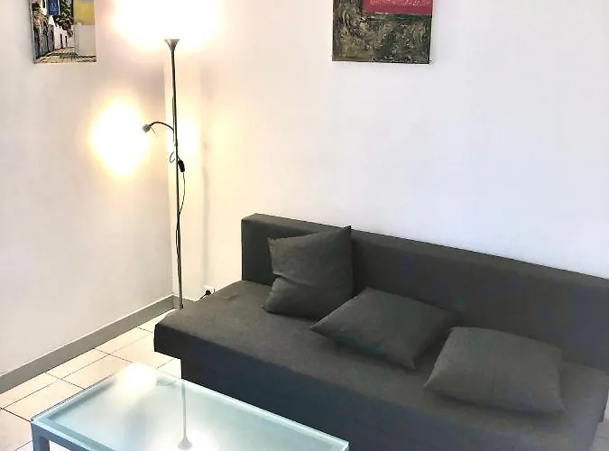 Studio Apartment Near To Paris